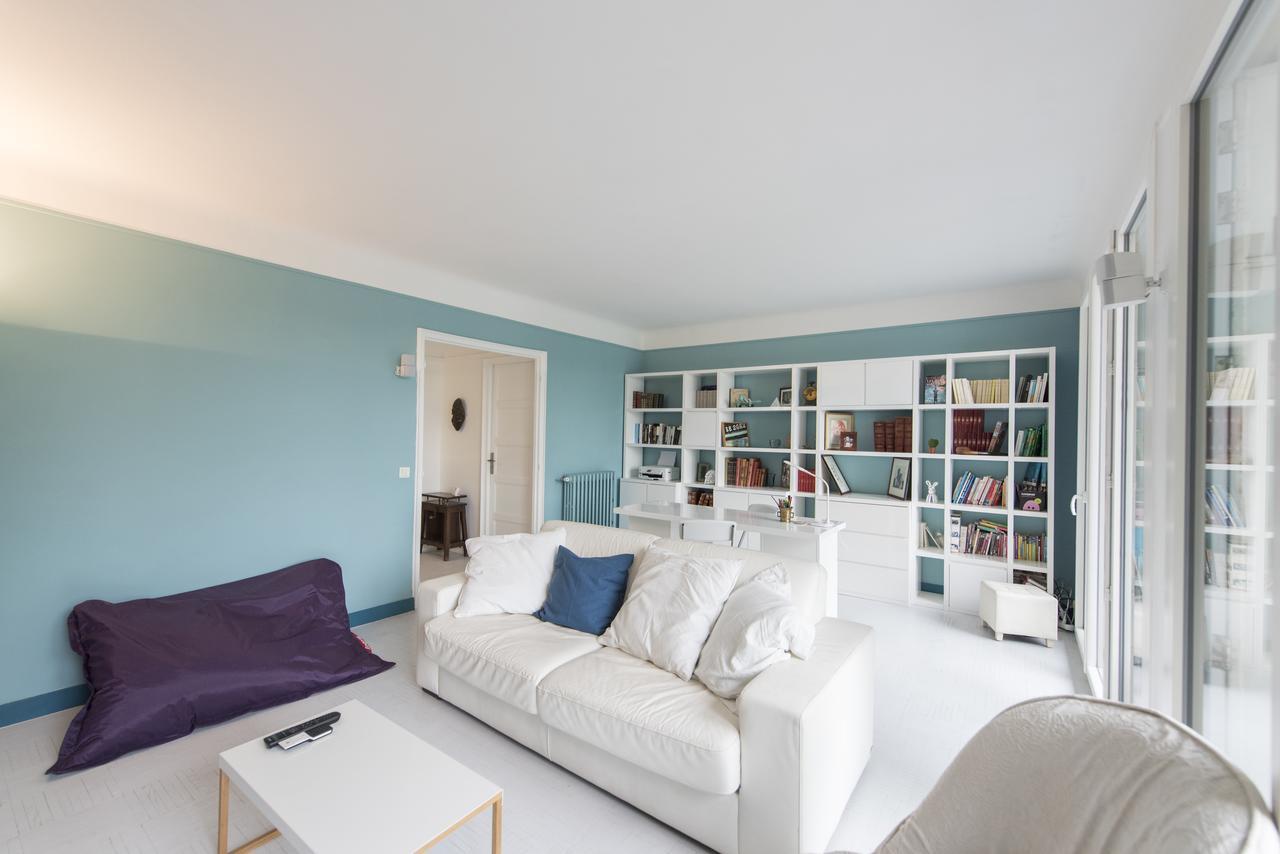 Apartment Veeve - By The Riverbank Paris